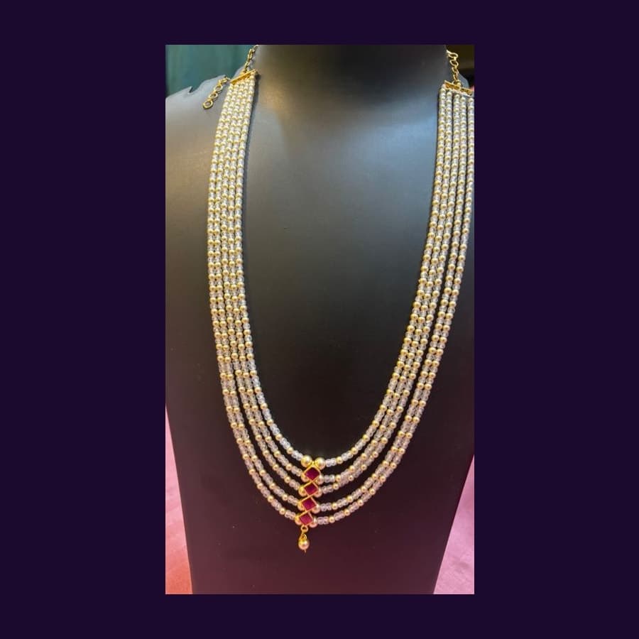 Gold Coin Layer Necklace