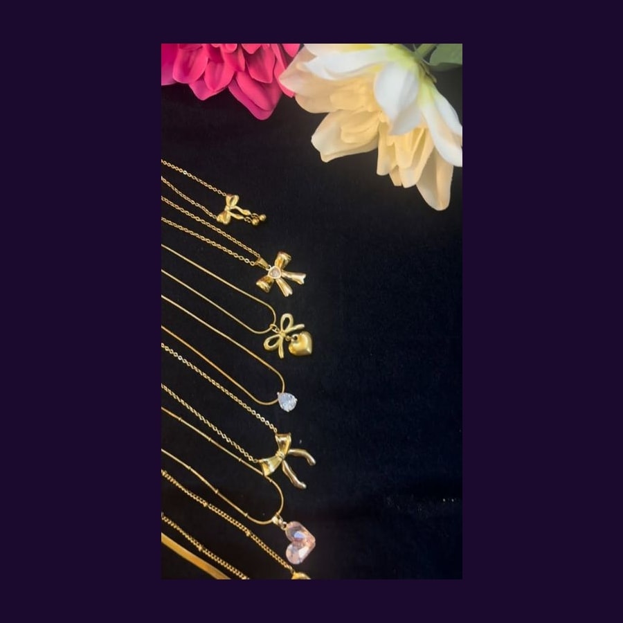Crystal Floral Short Necklace